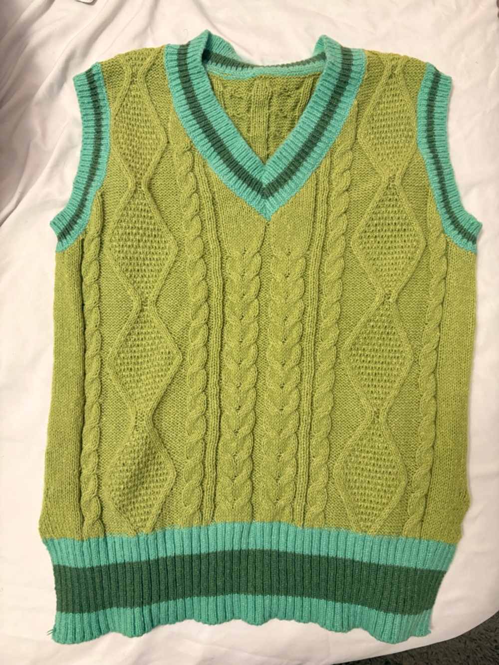 Green Cable Knit Women's Sweater with Contrast Trim - Picture 2 of 5